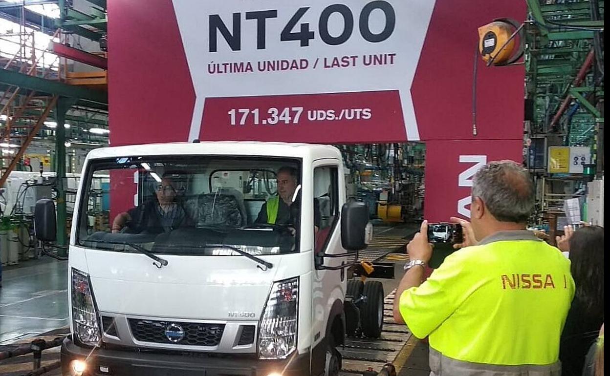 Último Cabstar NT400 fabricado en Ávila.