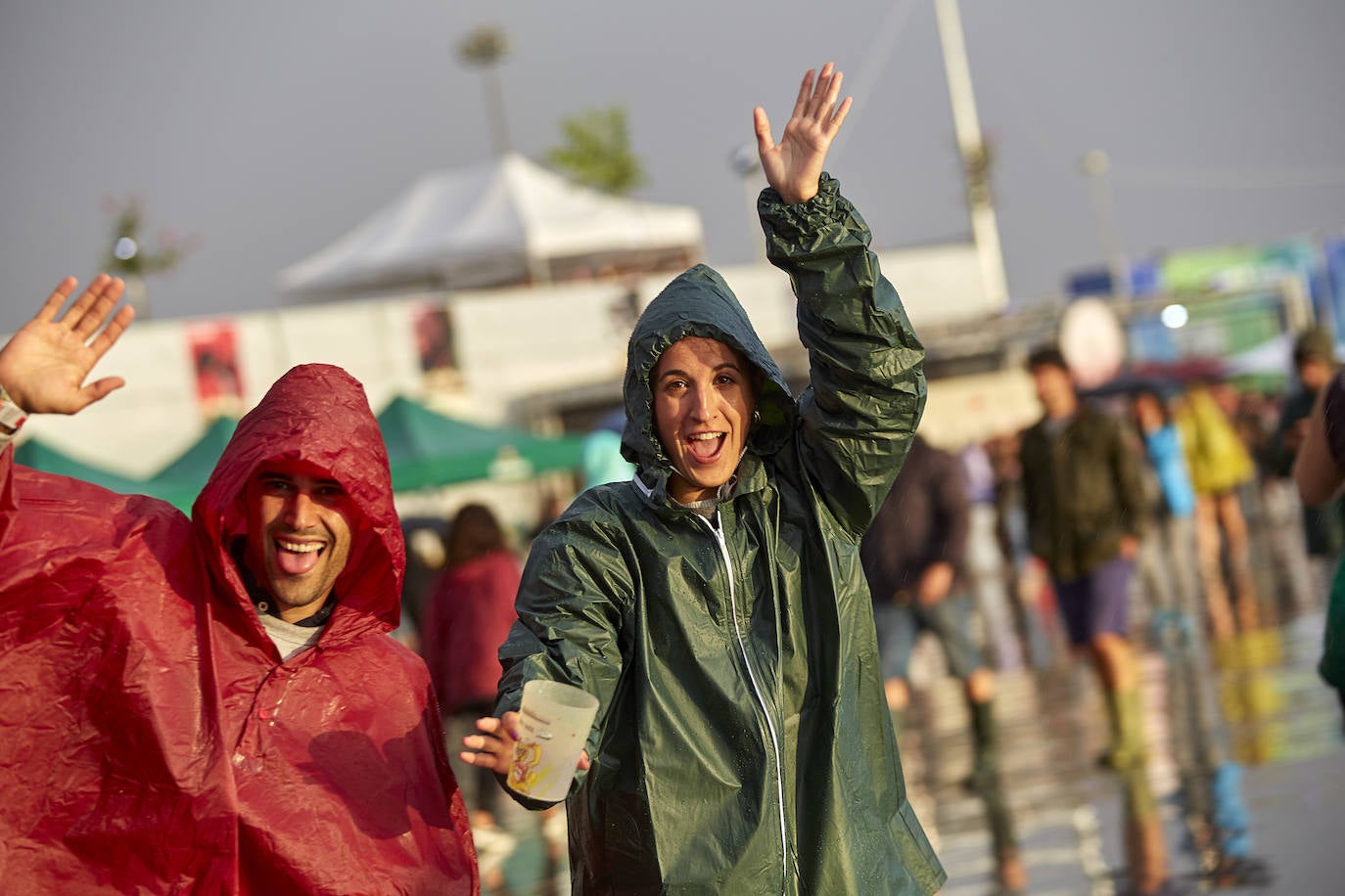 Fotos: La lluvia no puede con la jornada del viernes del Sonorama 2019, 1 de 6