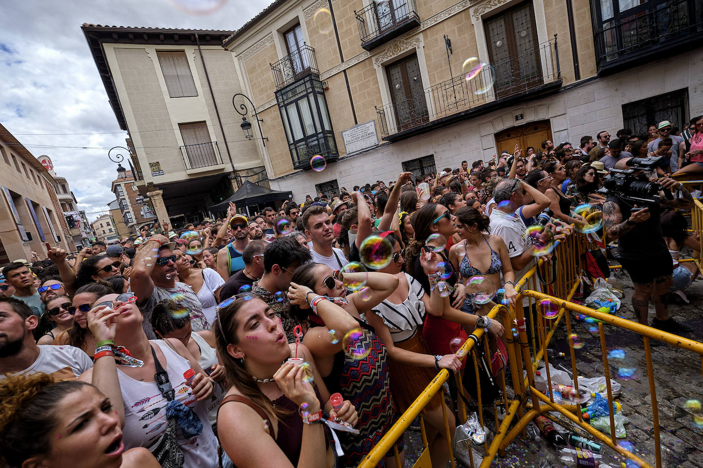 Fotos: La lluvia no puede con la jornada del viernes del Sonorama 2019, 1 de 6