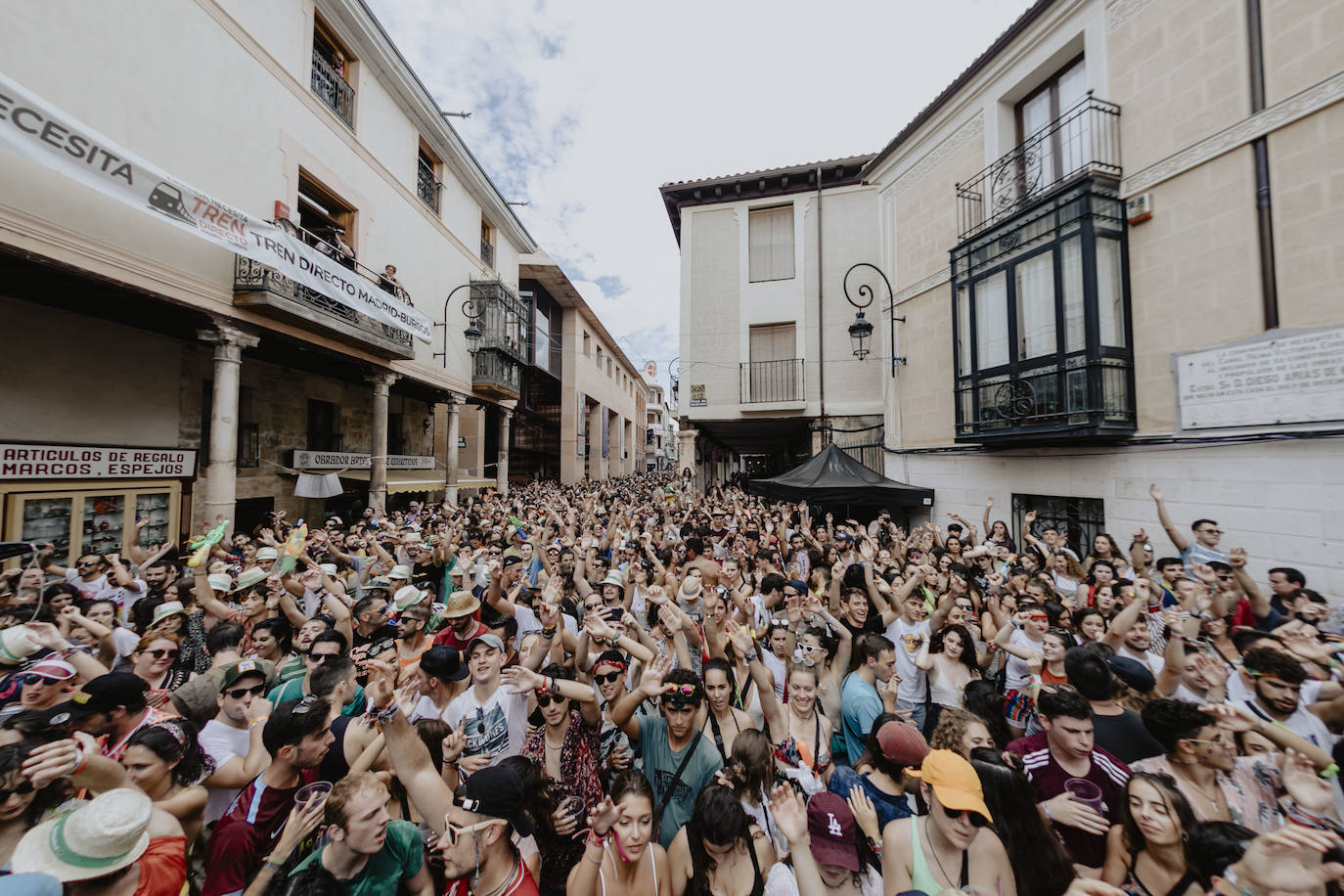 Fotos: La lluvia no puede con la jornada del viernes del Sonorama 2019, 3 de 6