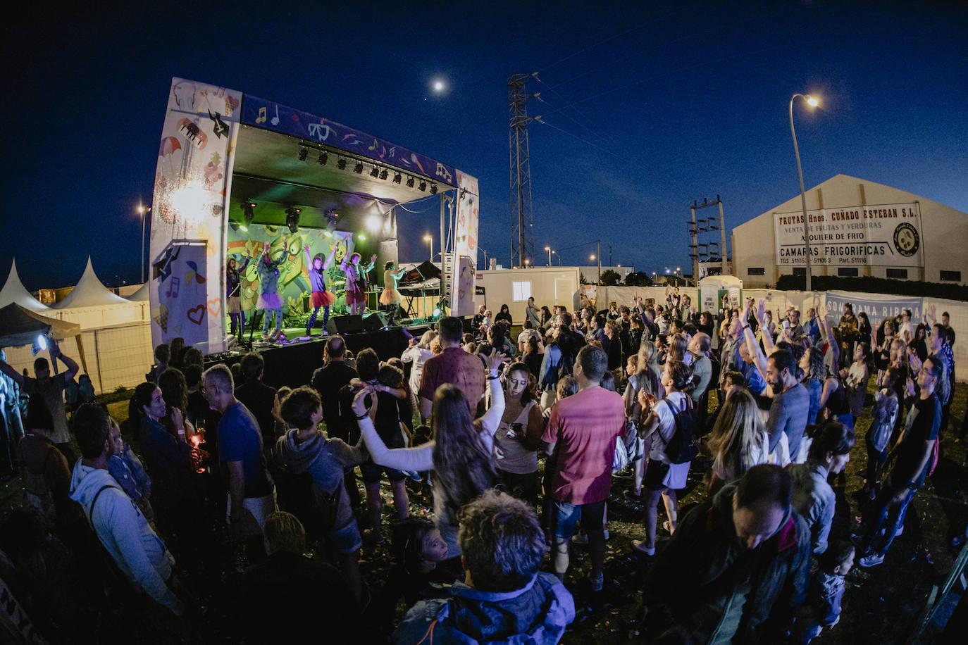 Fotos: La lluvia no puede con la jornada del viernes del Sonorama 2019, 3 de 6