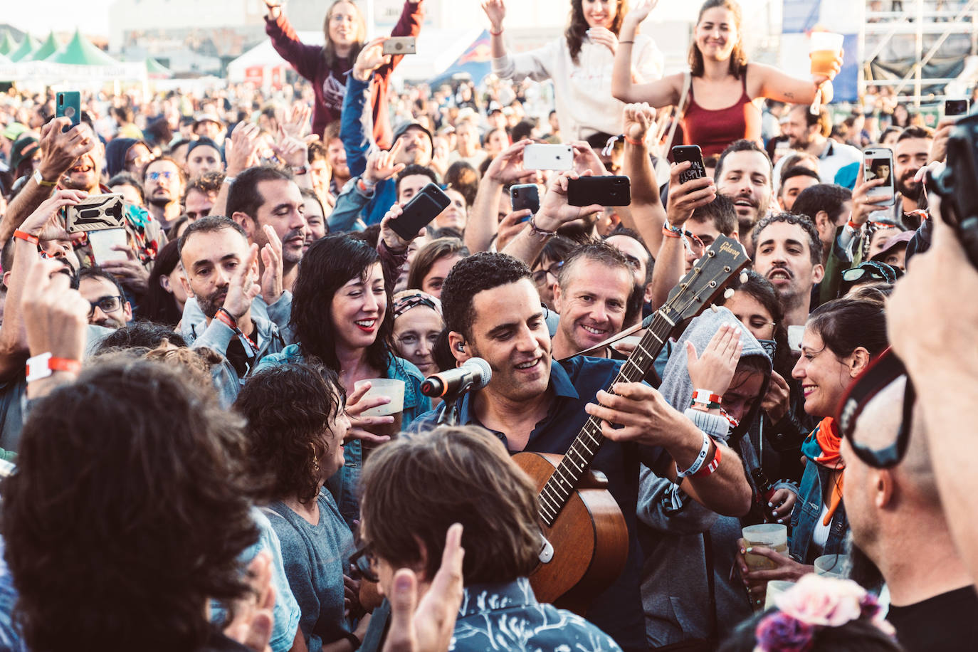 Fotos: La lluvia no puede con la jornada del viernes del Sonorama 2019, 5 de 6