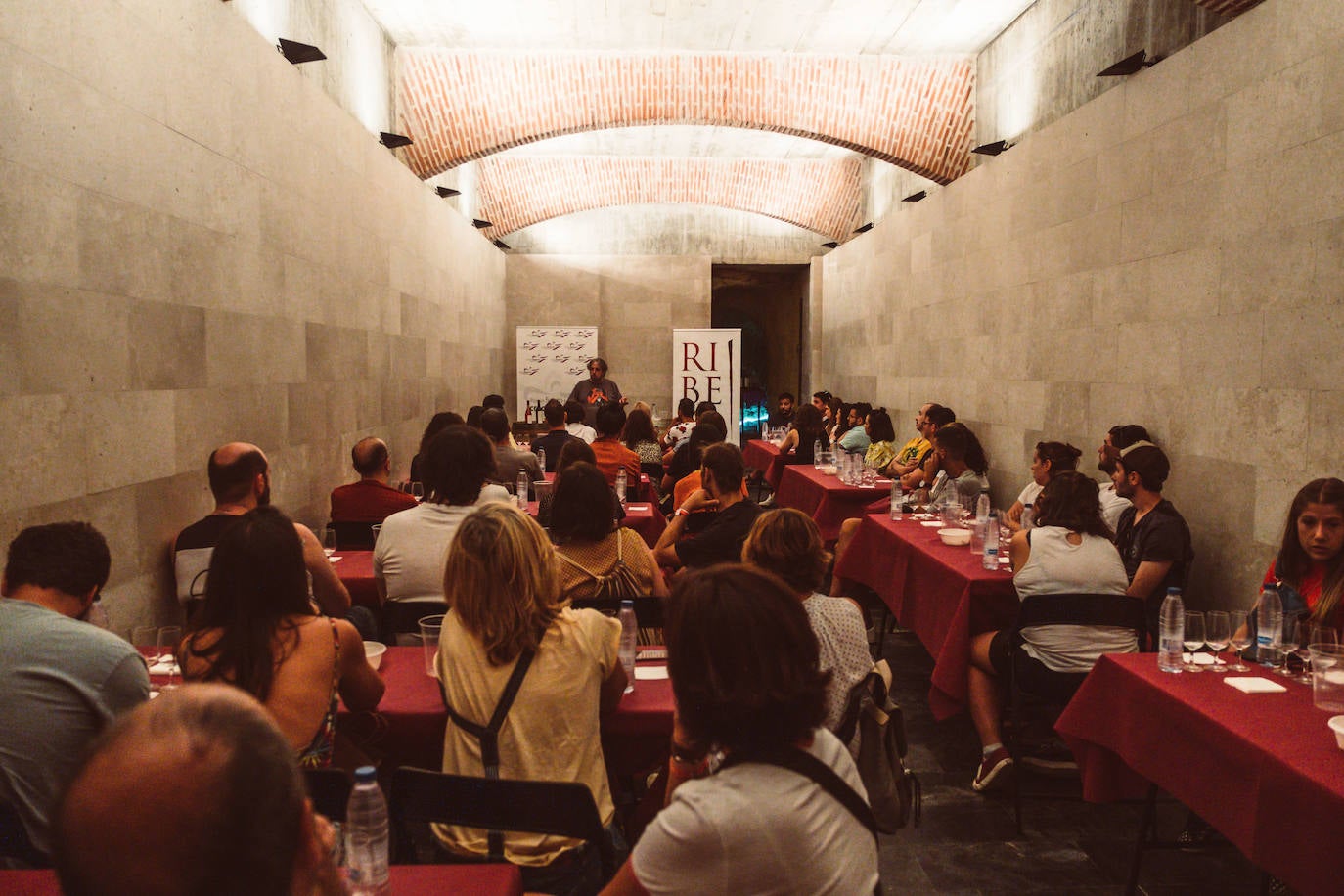 Fotos: La lluvia no puede con la jornada del viernes del Sonorama 2019, 6 de 6