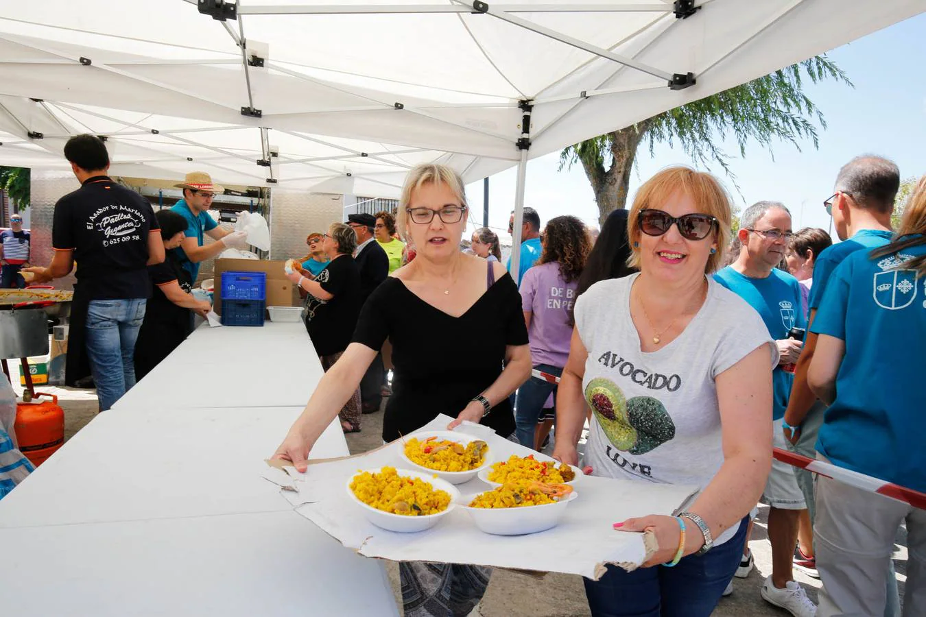 Fotos: Comida popular en Rollán