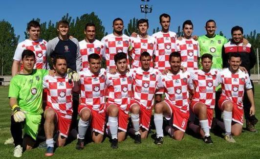 La plantilla del Turégano en un encuentro de la temporada pasada. 