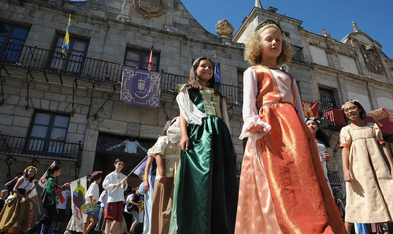 Fotos: Desfile infantil del sábado en la feria Renacentista de Medina del Campo