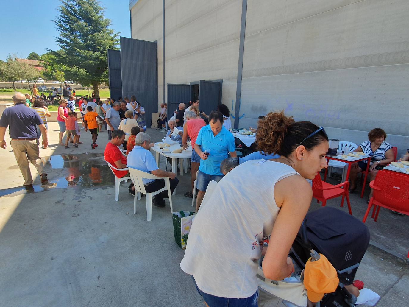 Fotos: Paellada en Linares de Riofrío