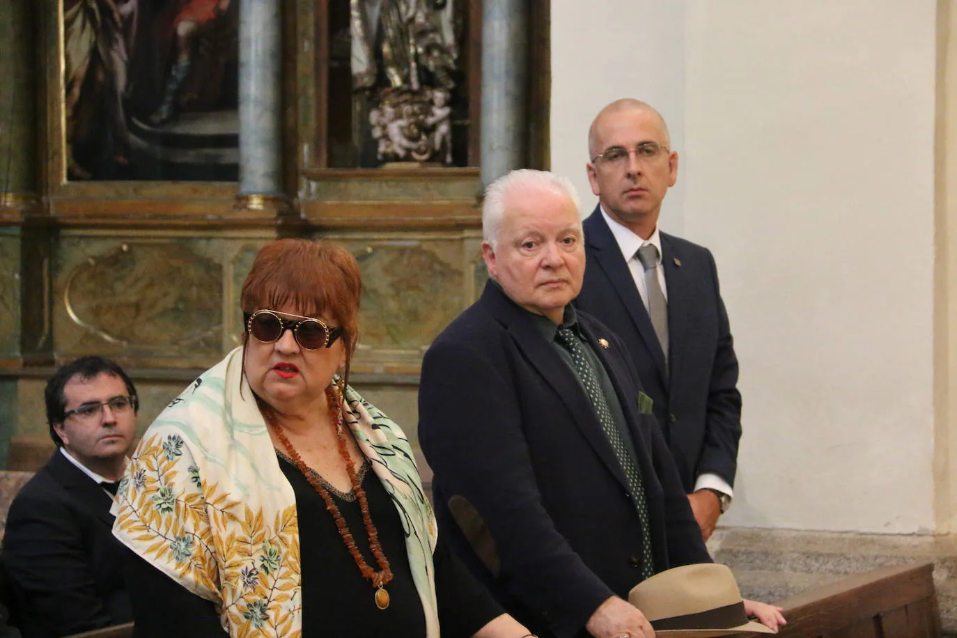 Fotos: Las cenizas de Leopoldo Panero descansan en el cementerio de Astorga