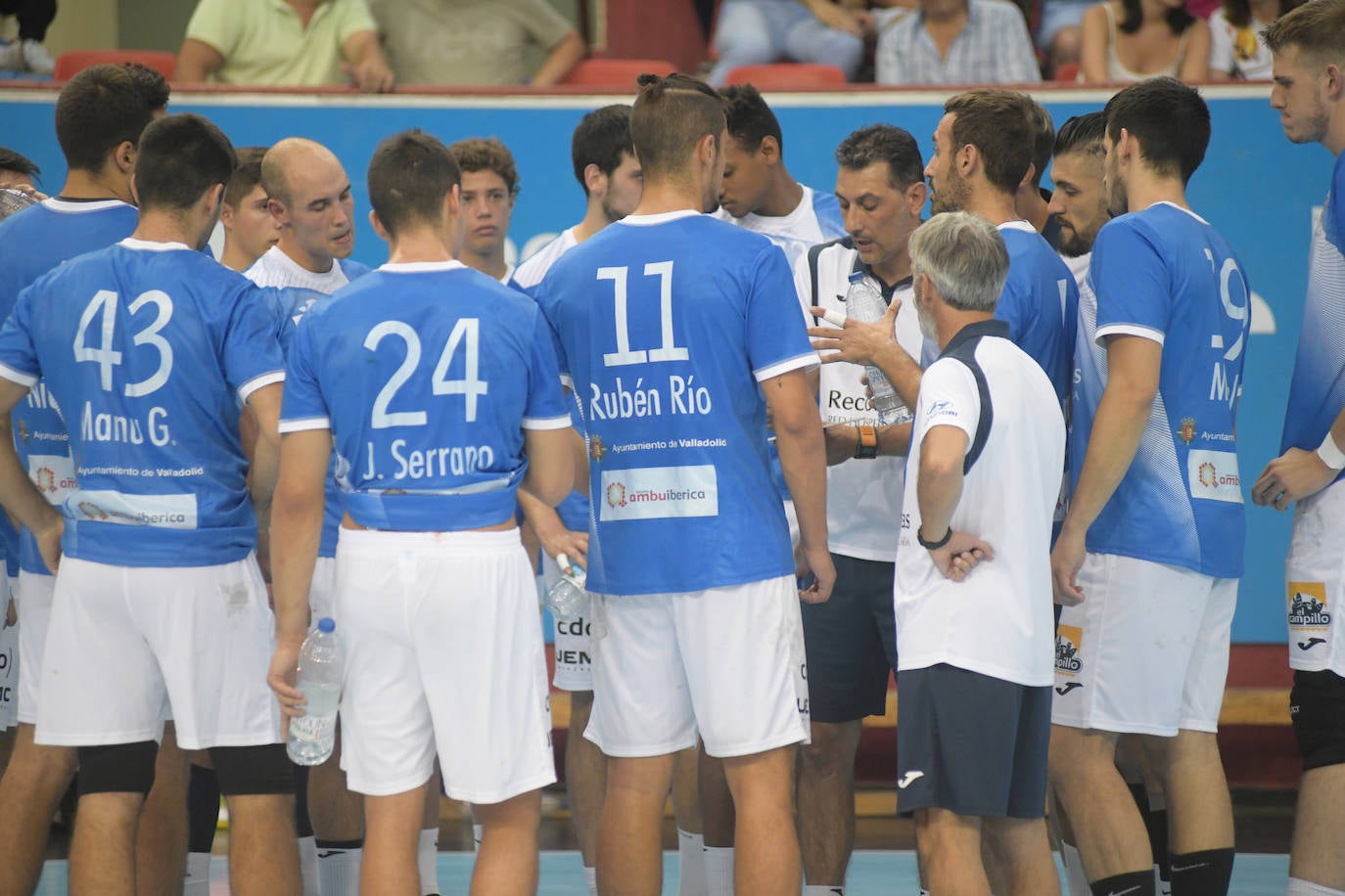 Fotos: Partido de pretemporada entre el Recoletas y el BM Zamora