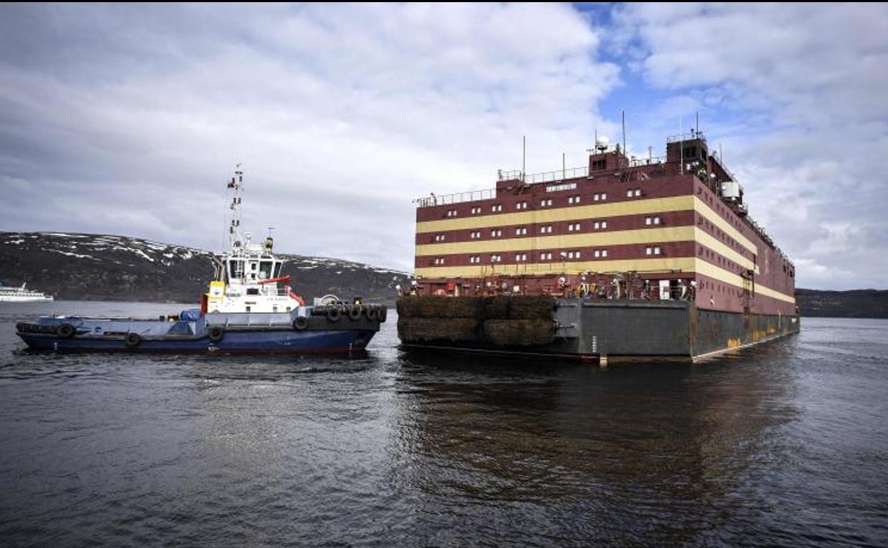 Rusia envía a la península de Chukotka su primera central nuclear flotante