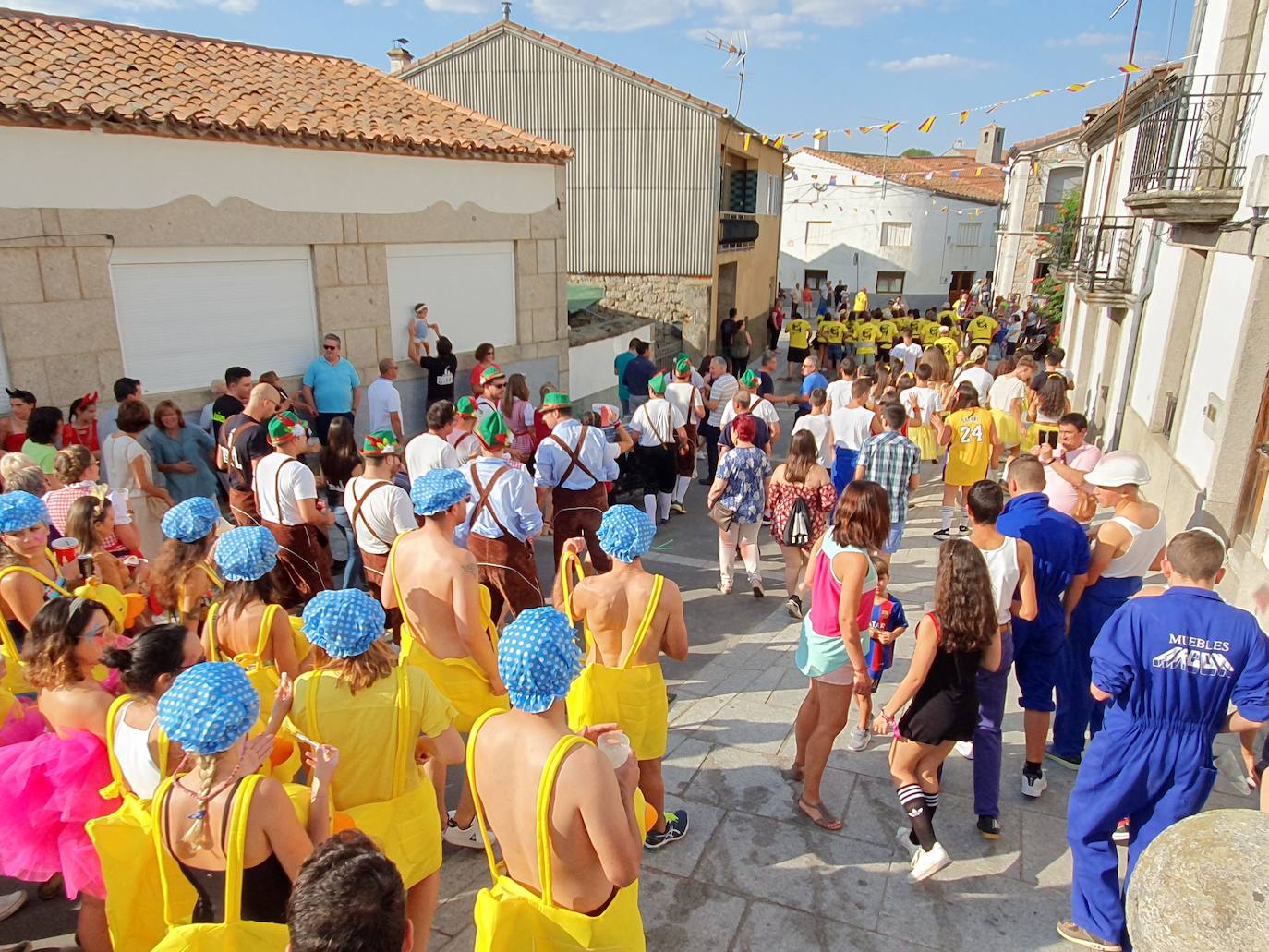 Fotos: Desfile de peñas en Los Santos