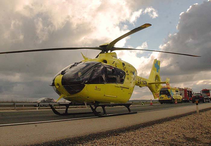 Helicóptero medicalizado del servicio de emergencias 112 de Castilla y León.