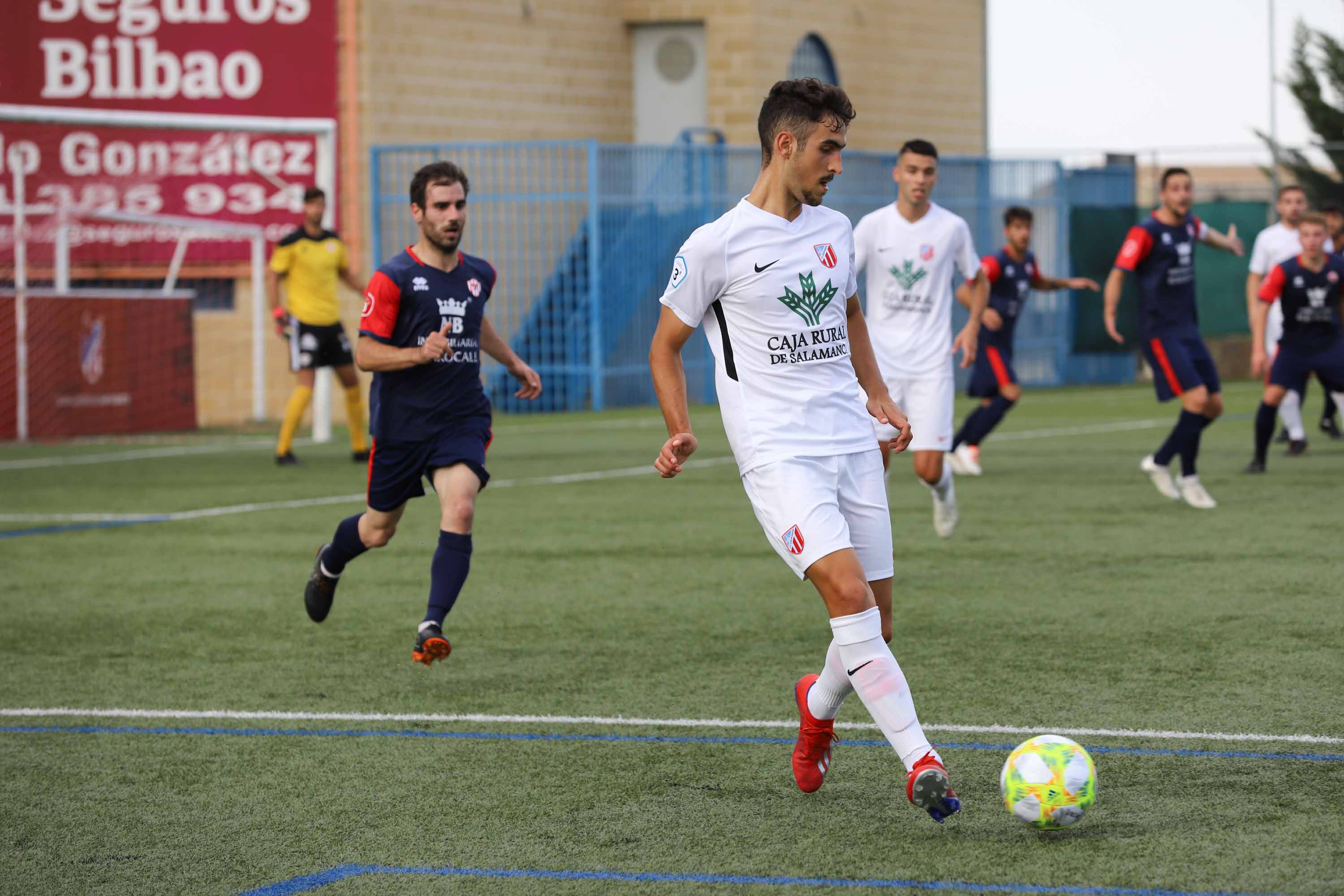 El Santa Marta arranca la temporada con triunfo merced a un gran partido ante el Bembibre, al que se impuso por 2-0 con goles de Lerma y Montes. 