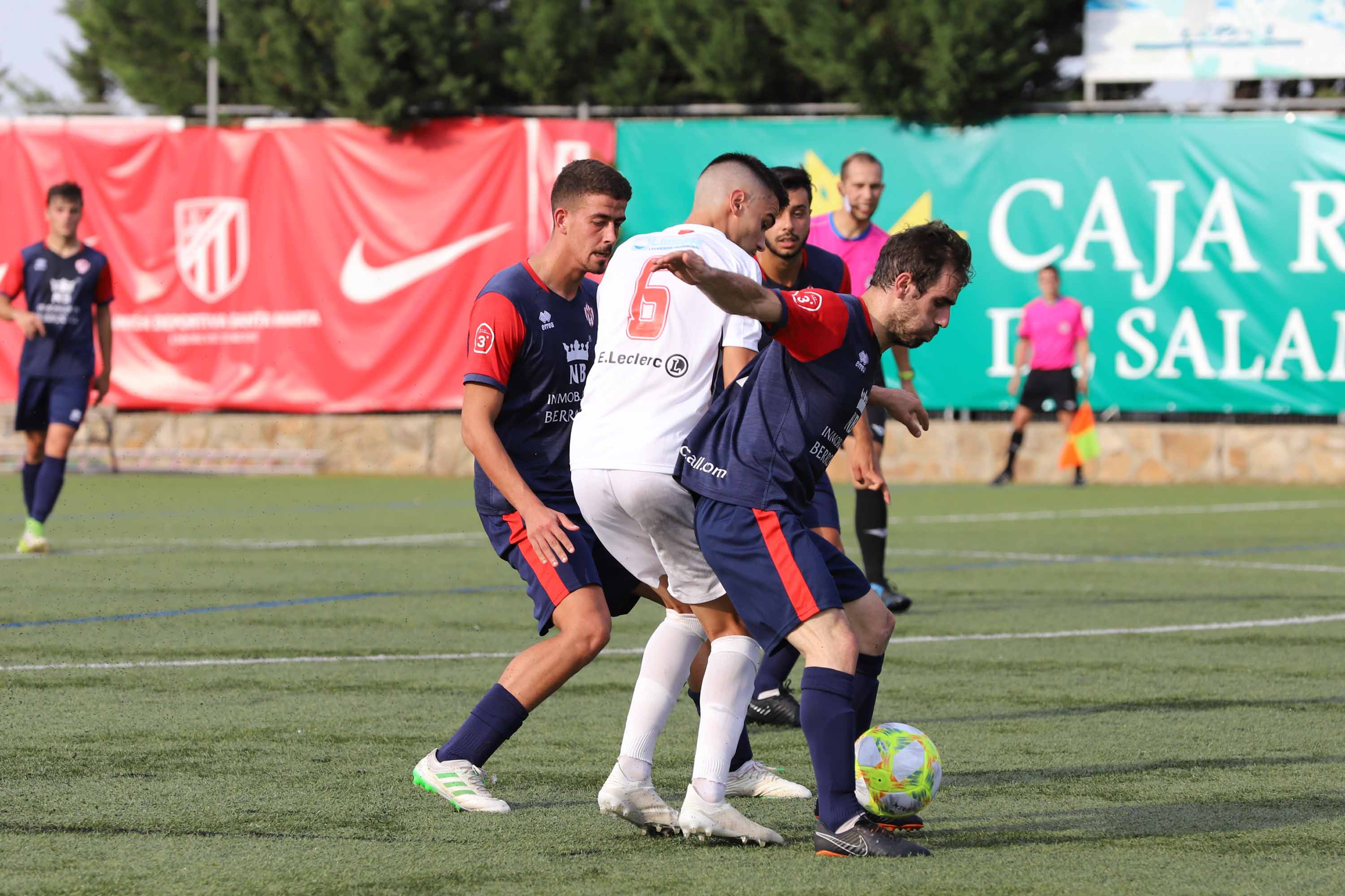 El Santa Marta arranca la temporada con triunfo merced a un gran partido ante el Bembibre, al que se impuso por 2-0 con goles de Lerma y Montes. 