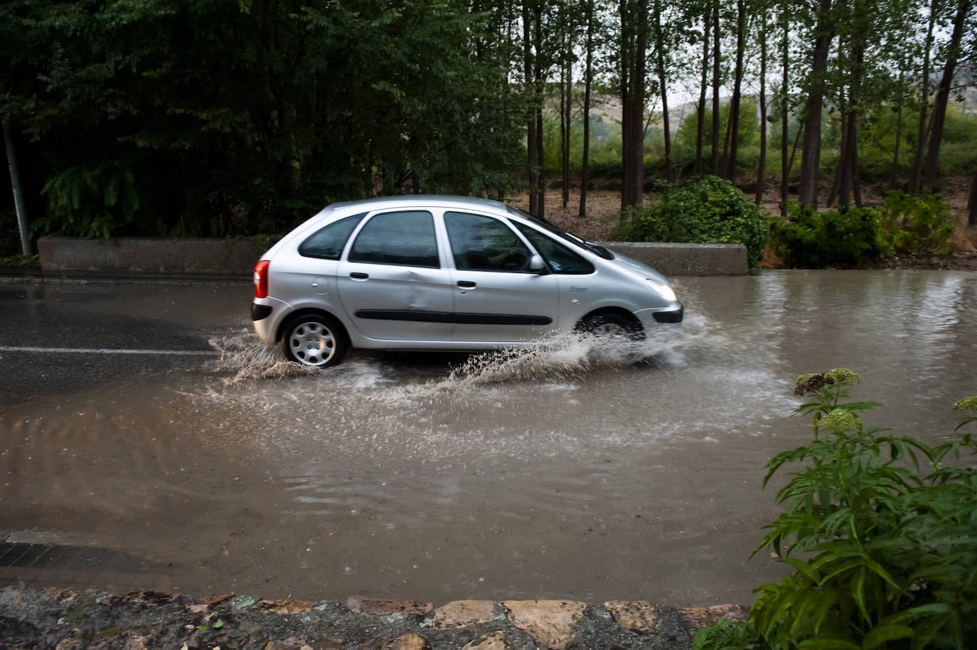 Fotos: Tormenta de lluvia y granizo en Segovia