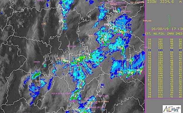 Imagen del radar de la Aemet a las 17:30 horas donde informa sobre el lugar donde han descargado las tormentas. 