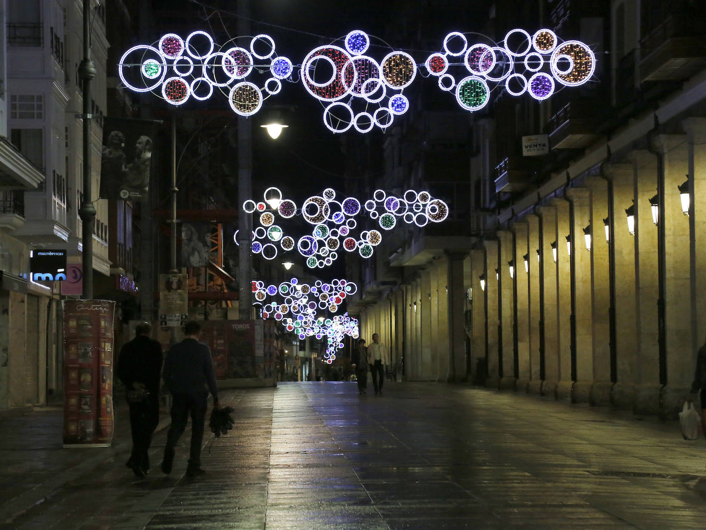 Encendido de las luces por las fiestas de San Antolín en Palencia