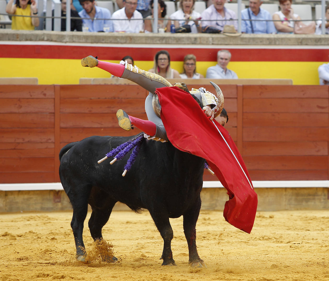 Fotos: La cogida de Paco Urueña en la Plaza de Toros de Palencia