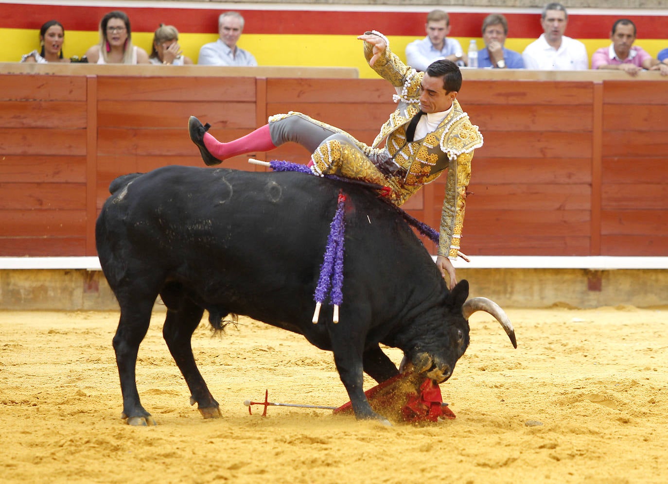 Fotos: La cogida de Paco Urueña en la Plaza de Toros de Palencia
