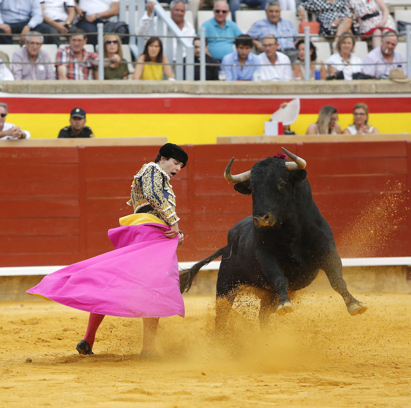 Fotos: Primera de abono de las Ferias y Fiestas de San Antolín 2019