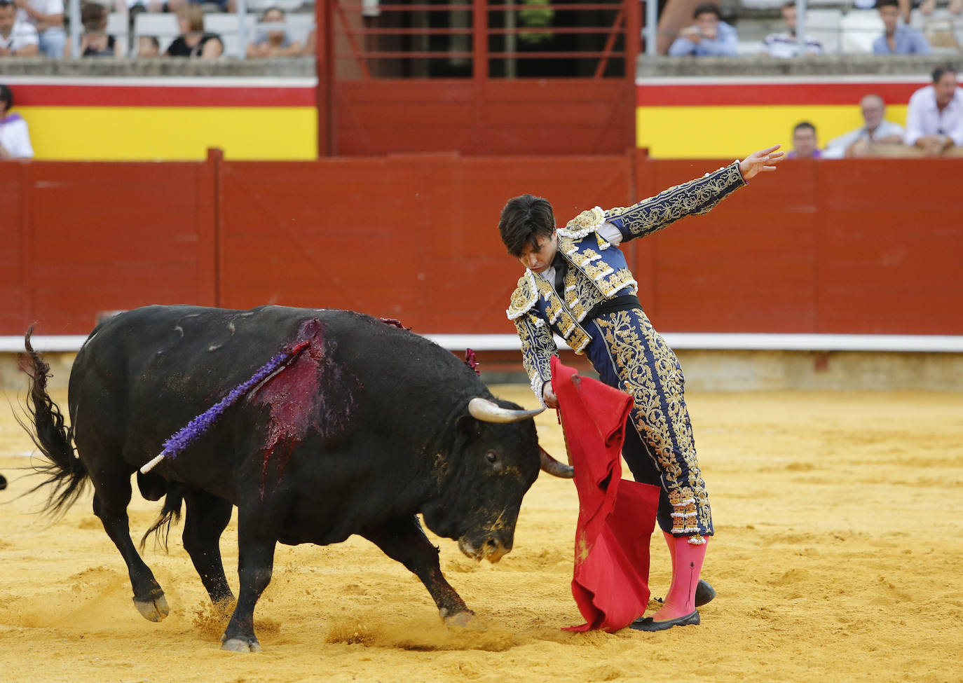 Fotos: Primera de abono de las Ferias y Fiestas de San Antolín 2019