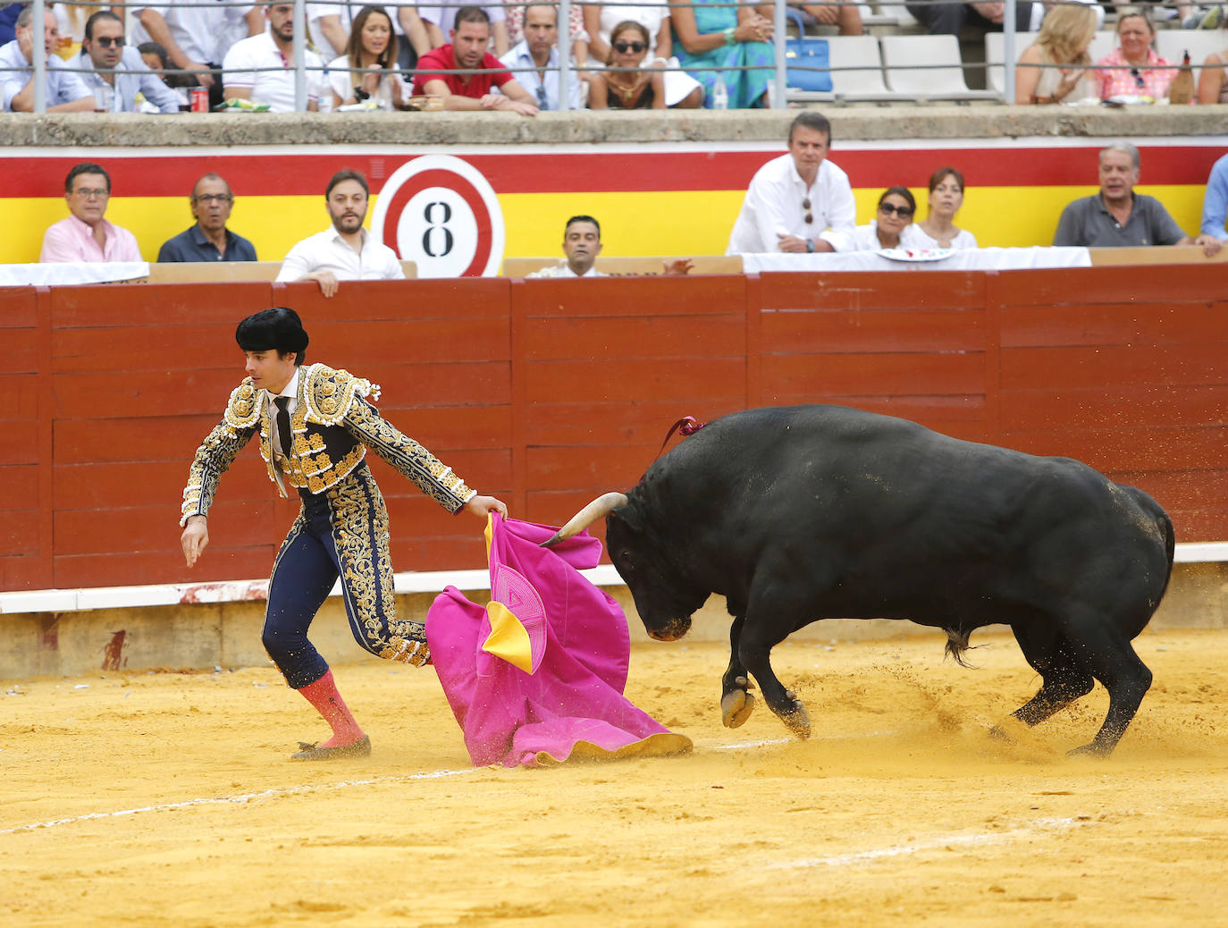 Fotos: Primera de abono de las Ferias y Fiestas de San Antolín 2019
