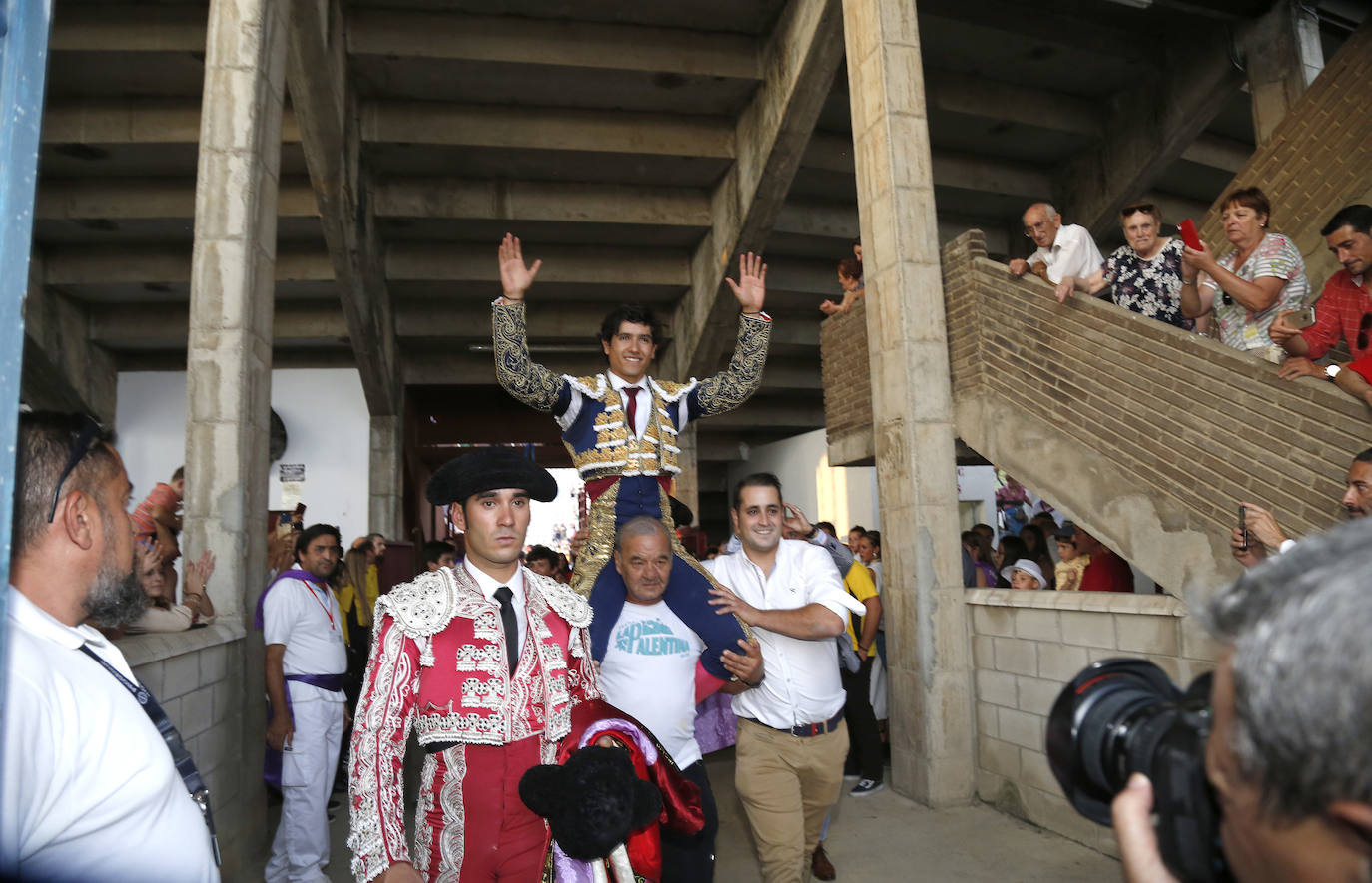 Fotos: Segunda de abono de la feria de Palencia