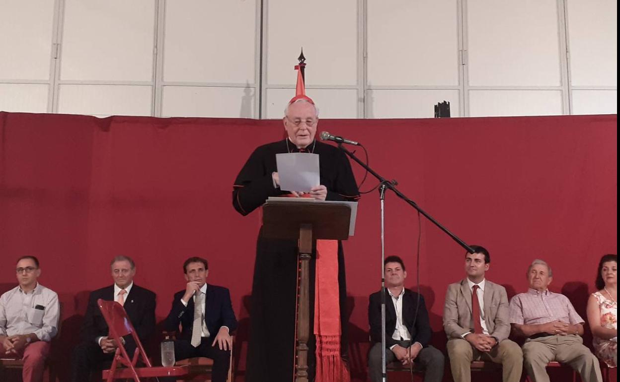 El cardenal Carlos Amigo, durante el pregón.