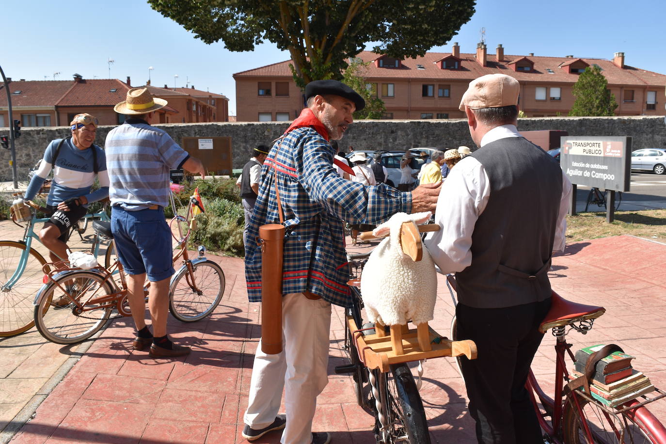 Fotos: Las bicicletas clásicas invaden Aguilar de Campoo