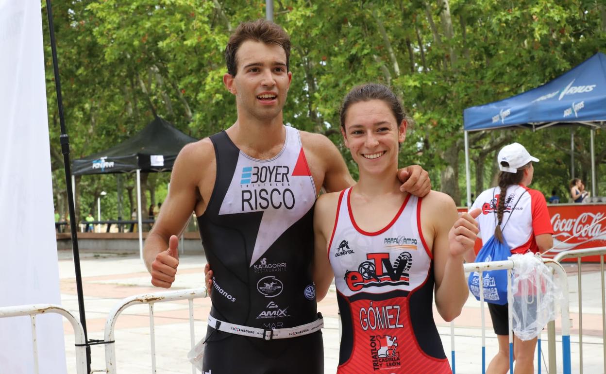 Miguel Risco y Esther Gñomez, tras finalizar la prueba.