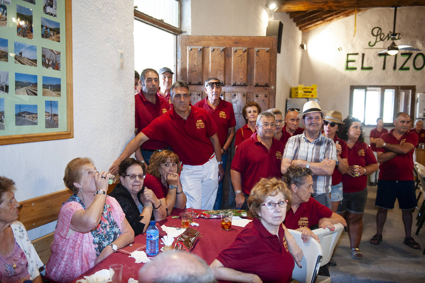 Fotos: Comida homenaje a los jubilados en las fiestas de Valsaín