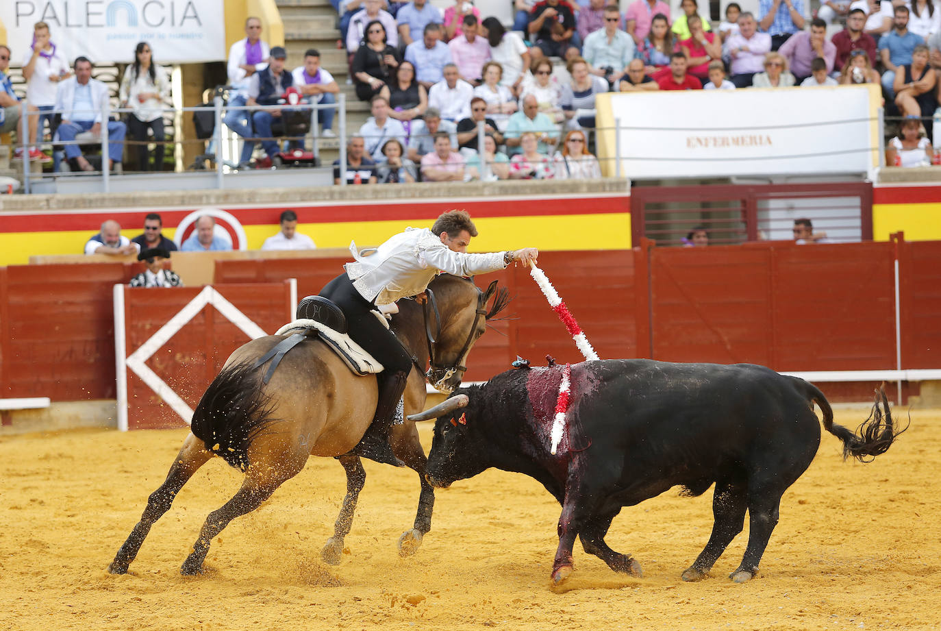 Fotos: Corrida de rejones en Palencia