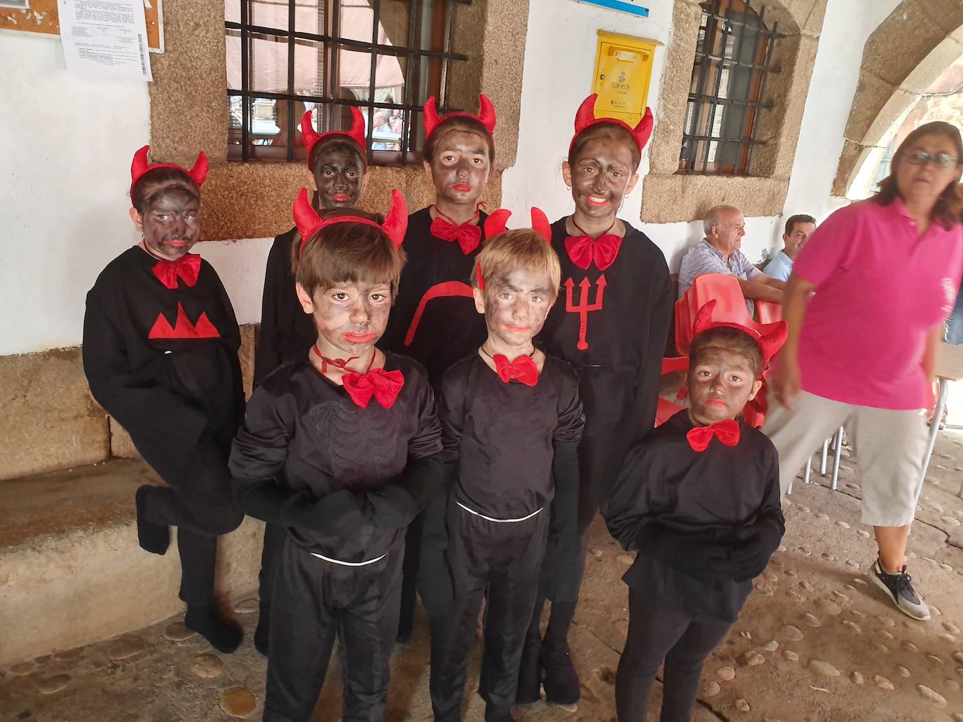 Fotos: Sotoserrano recupera la representación de la Loa