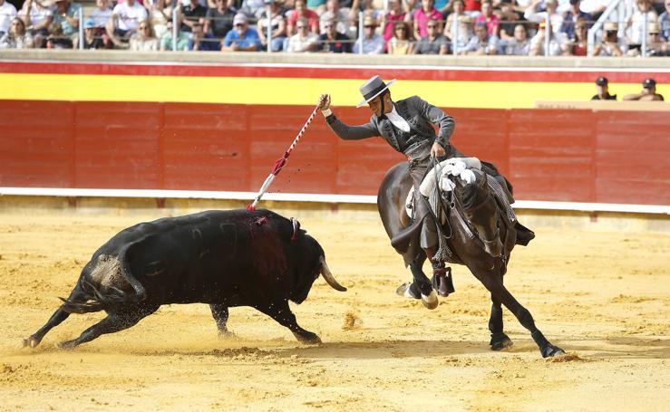 Fotos: Corrida de rejones en Palencia