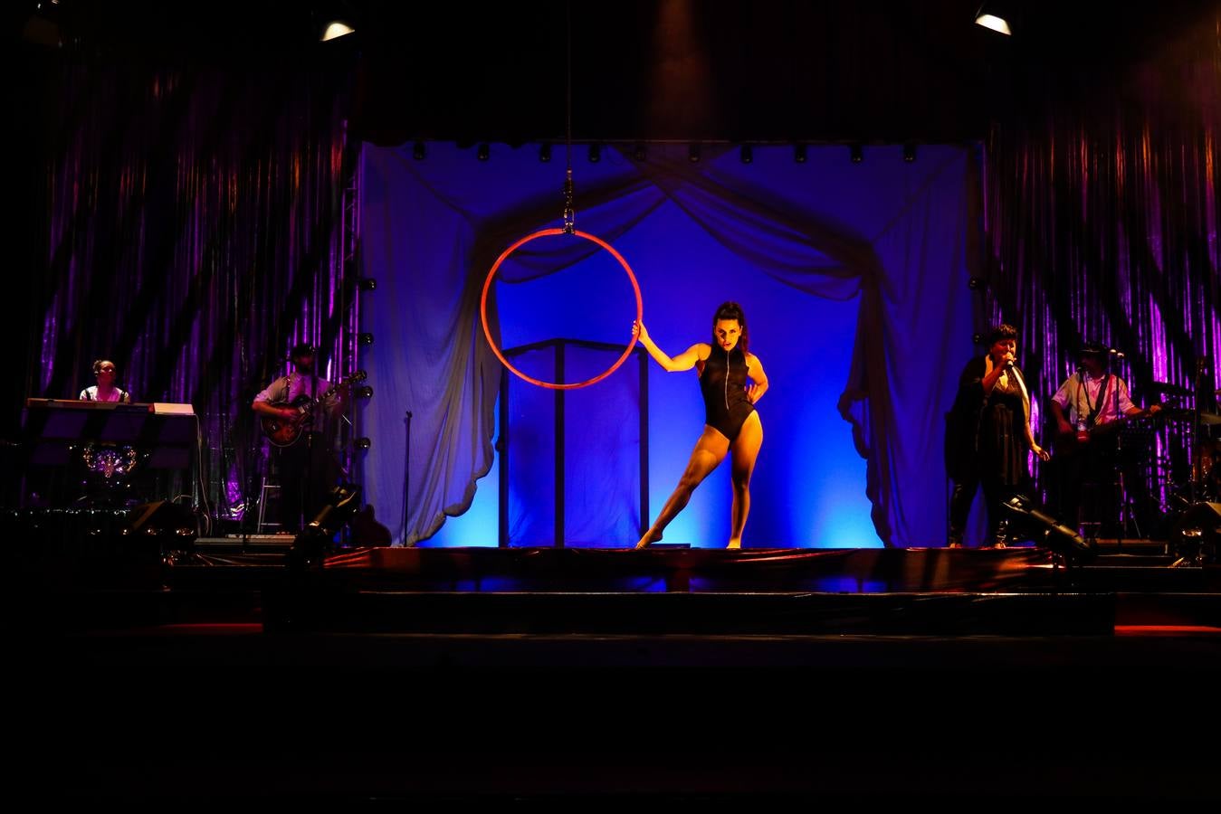 Acrobacia, danza, títeres y «muchas más» disciplinas artísticas se mezclan para conseguir un guión «completamente renovado» en el que también tendrán protagonismo la música en directo y el humor