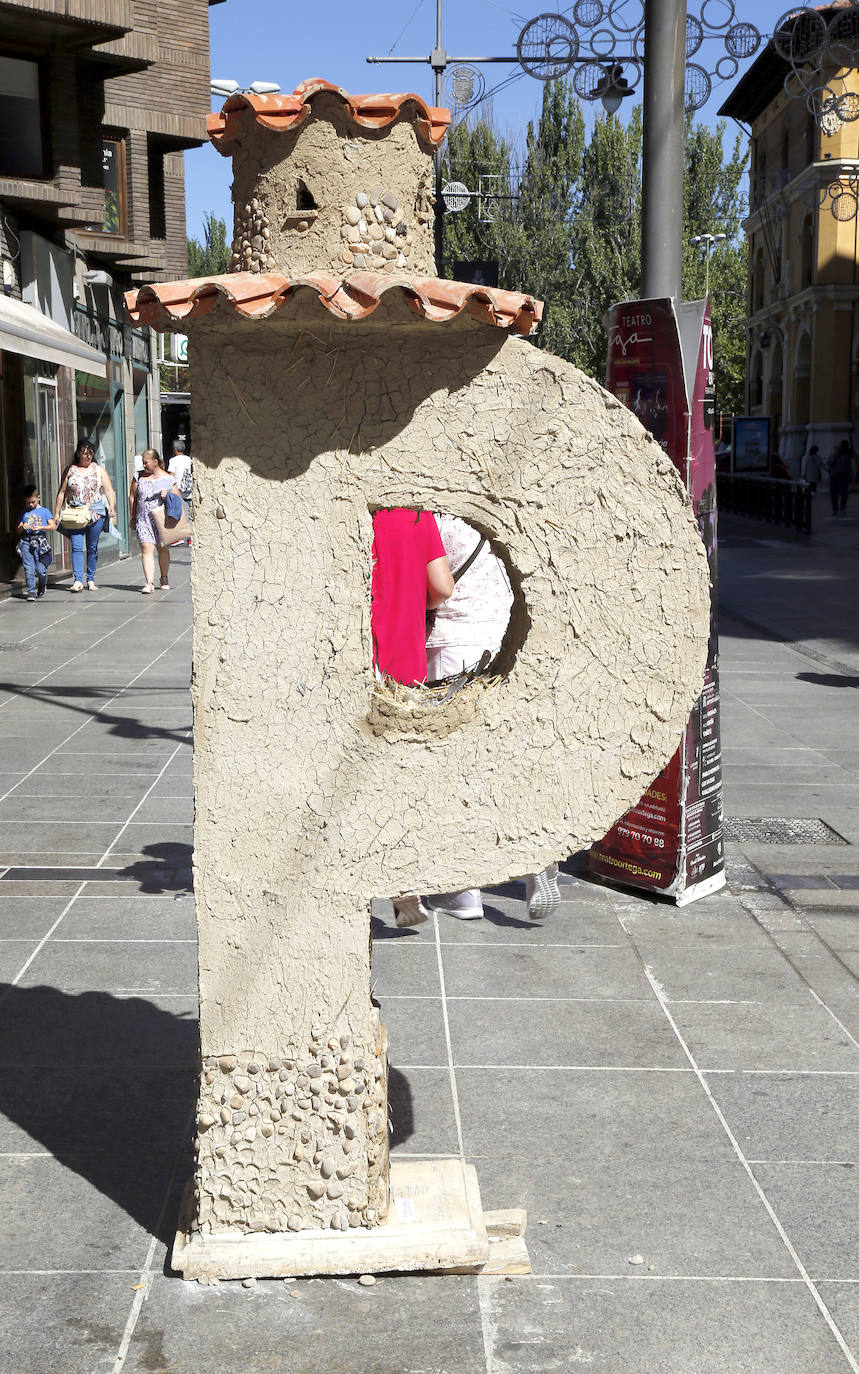 Fotos: &#039;El palomar&#039; gana el concurso &#039;Palencia con P&#039; entre catorce esculturas