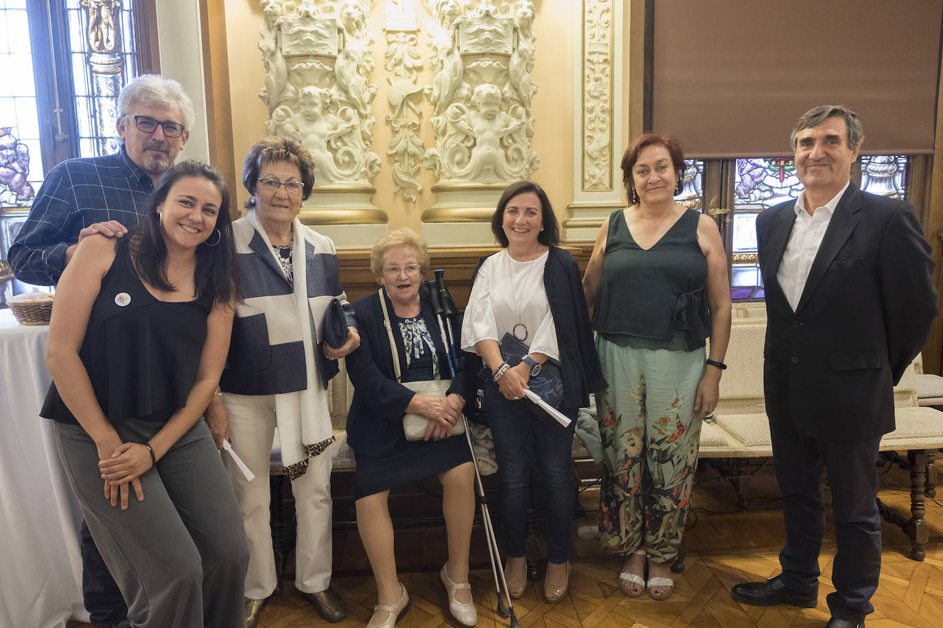 Familiares de la pregonera, Jonás Gallego, Irene Gallego, Angelita Gallego, María Redondo, Yolanda Paredes, Carmen Sanz y Antonio Vaquero.