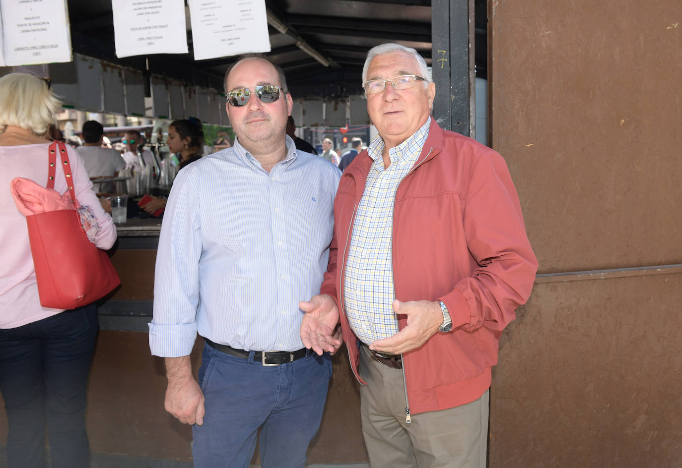 Fotos: Ambiente en las casetas de la feria de día