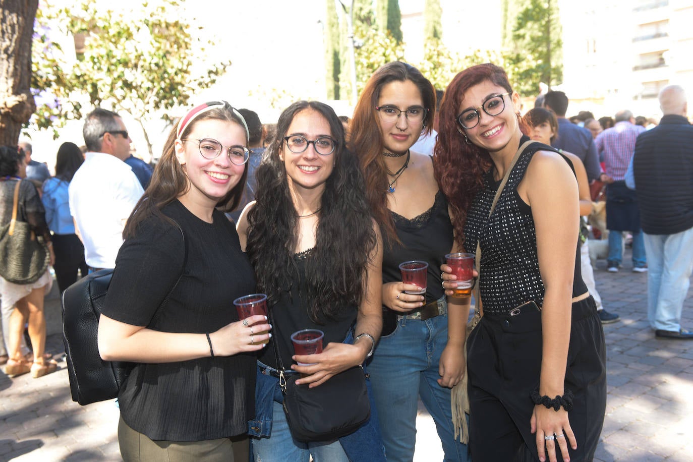 Fotos: Ambiente en las casetas de la feria de día