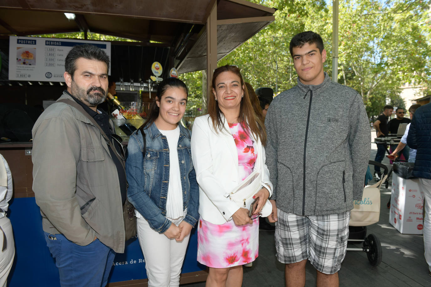 Fotos: Ambiente en las casetas de la feria de día