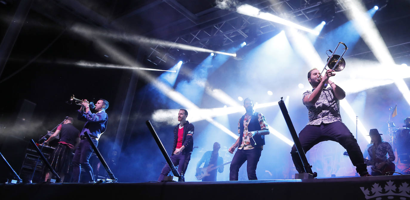 Fotos: Concierto de La Pegatina en las fiestas de Palencia