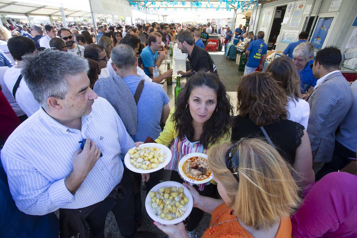 Fotos: Bocados y folclore de toda España en las casetas regionales