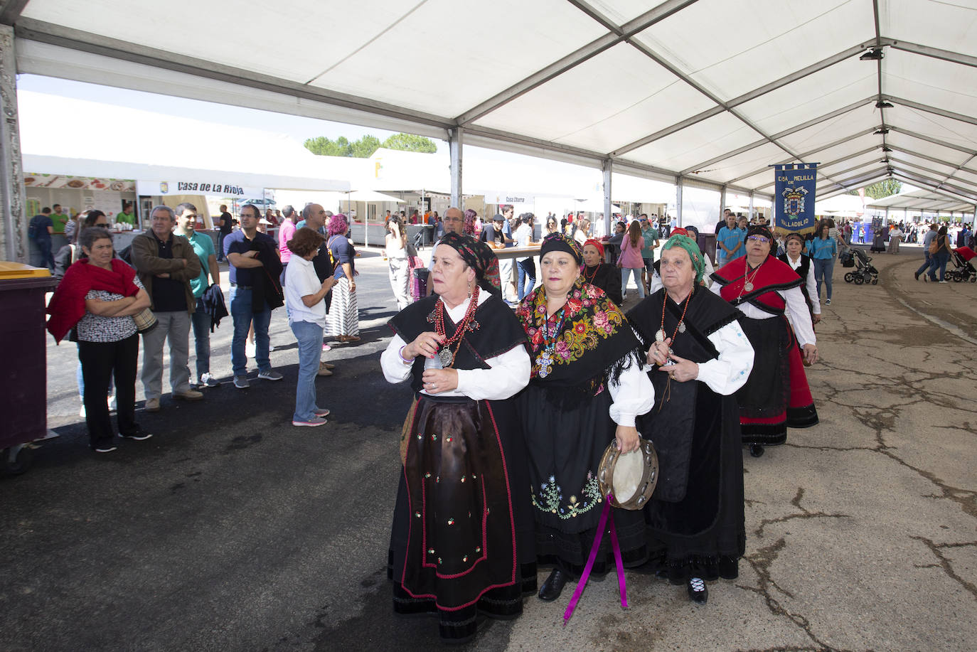 Fotos: Bocados y folclore de toda España en las casetas regionales