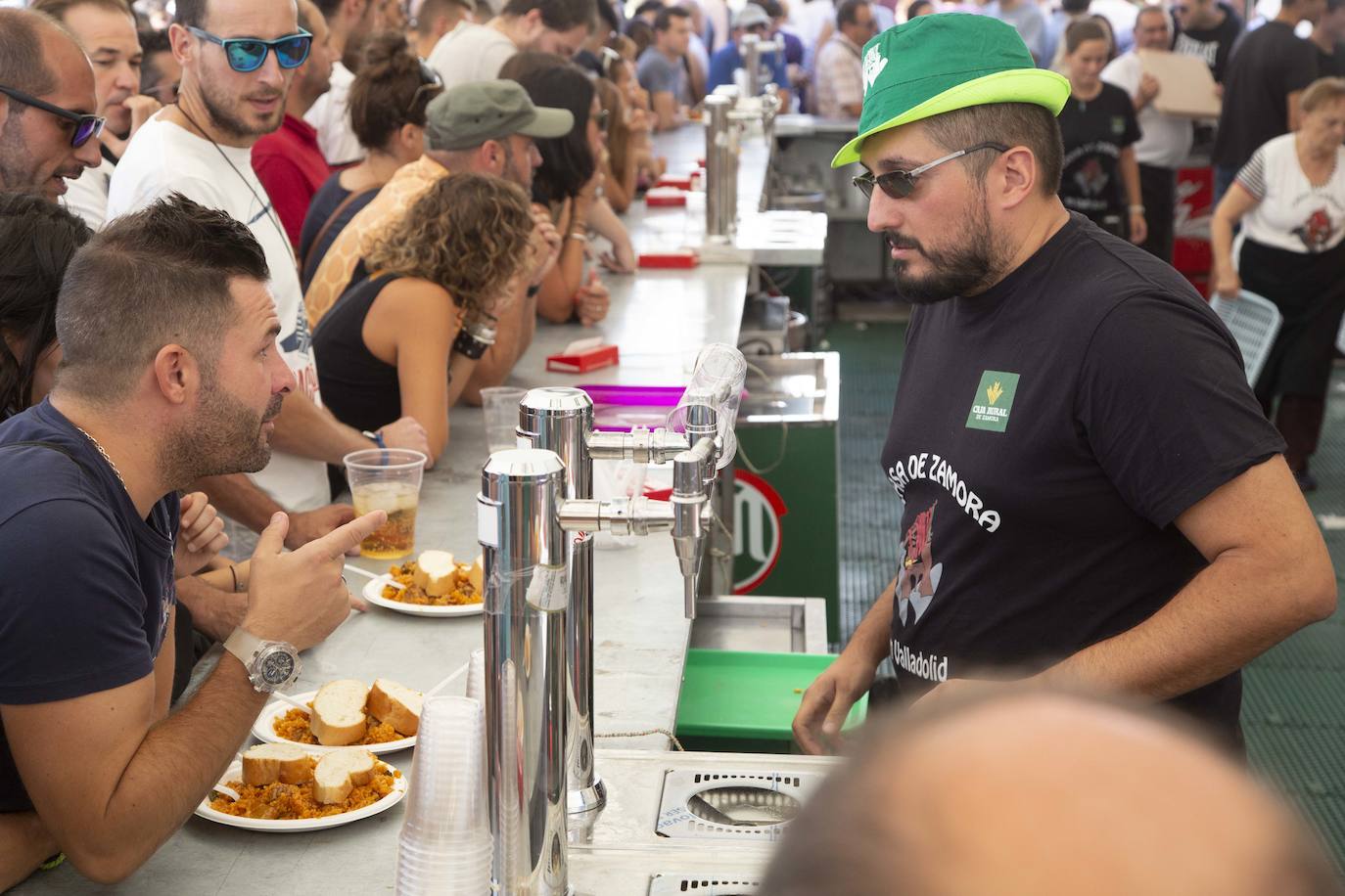 Fotos: Bocados y folclore de toda España en las casetas regionales