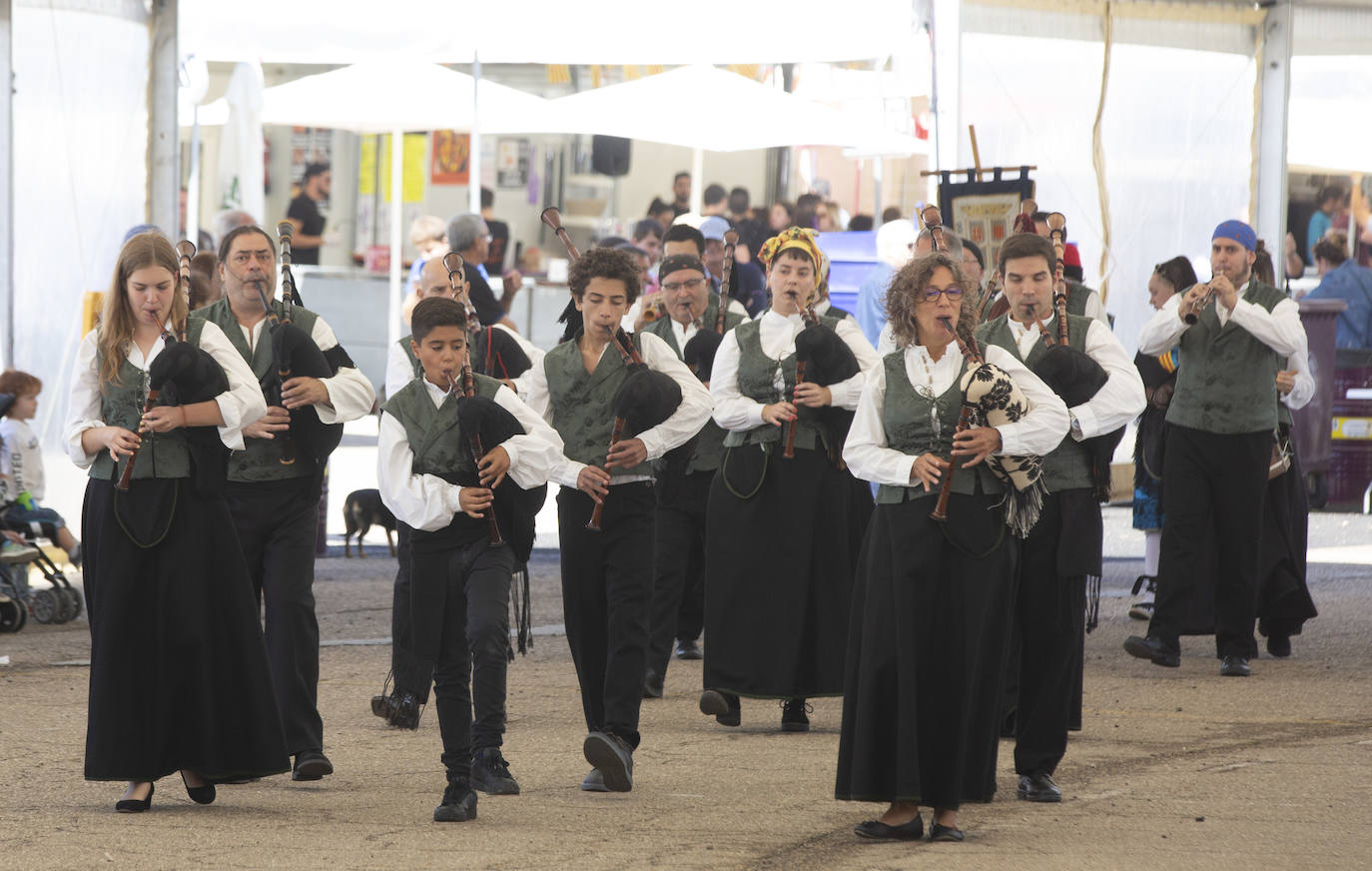 Fotos: Bocados y folclore de toda España en las casetas regionales