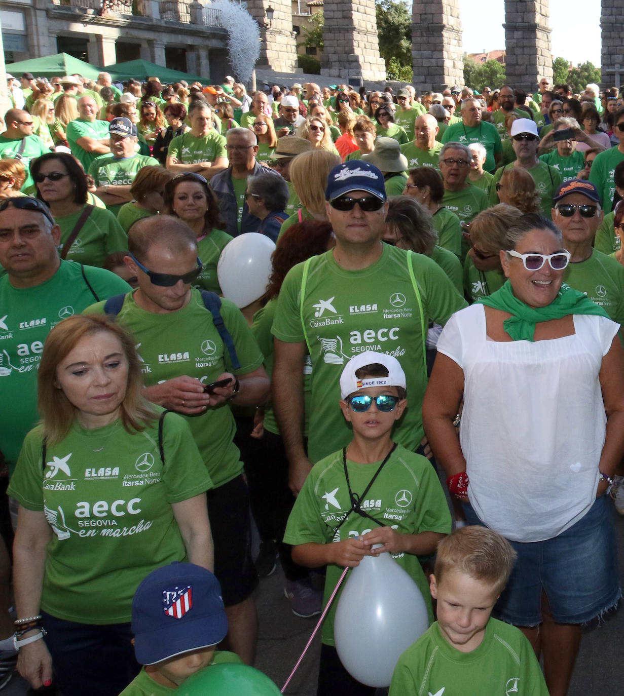 Fotos: VI Marcha contra el Cáncer en Segovia