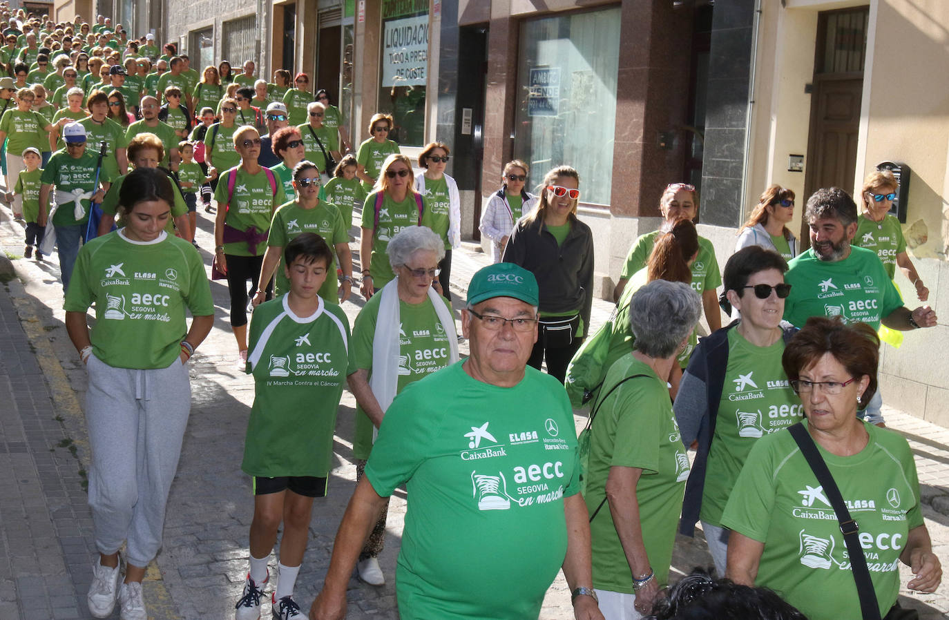 Fotos: VI Marcha contra el Cáncer en Segovia
