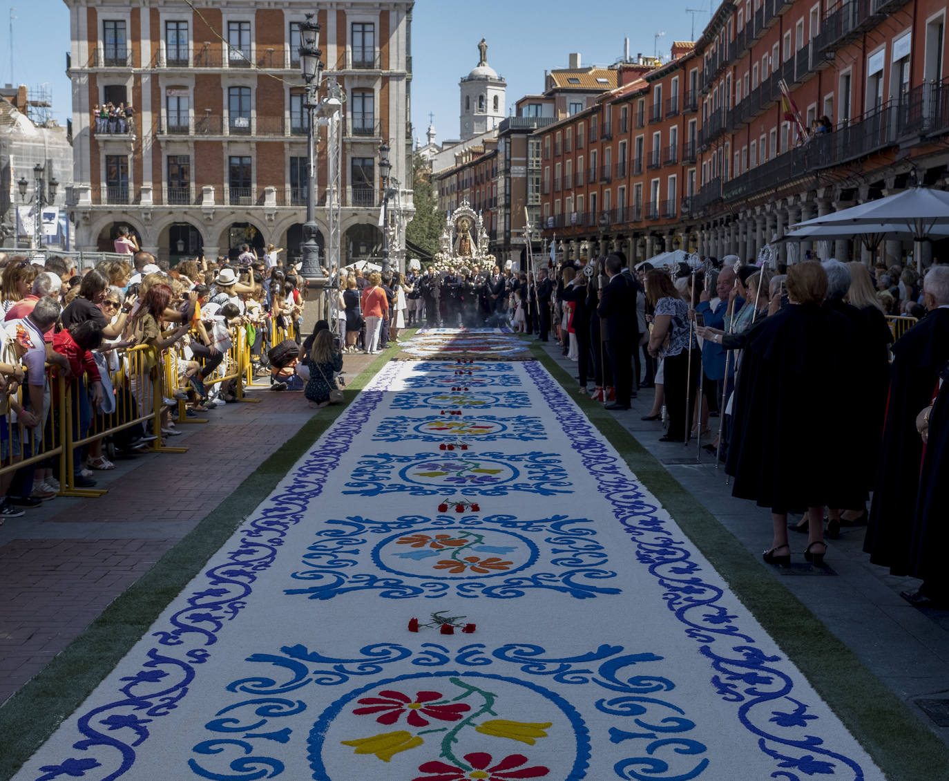 Fotos: Misa y procesión en honor a la Virgen de San Lorenzo