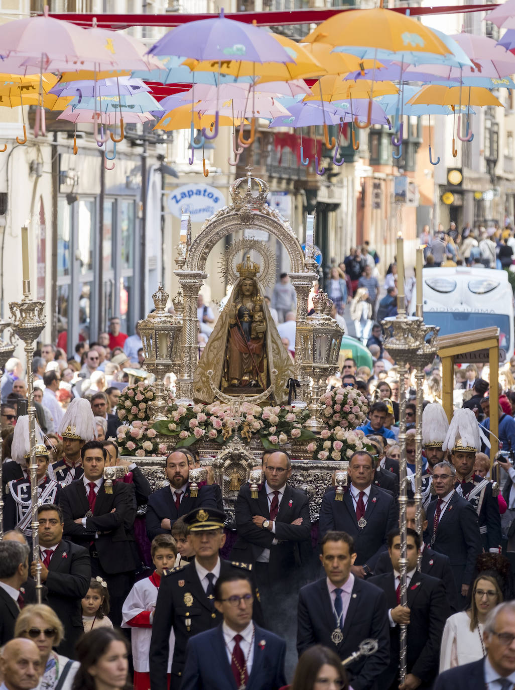 Fotos: Misa y procesión en honor a la Virgen de San Lorenzo