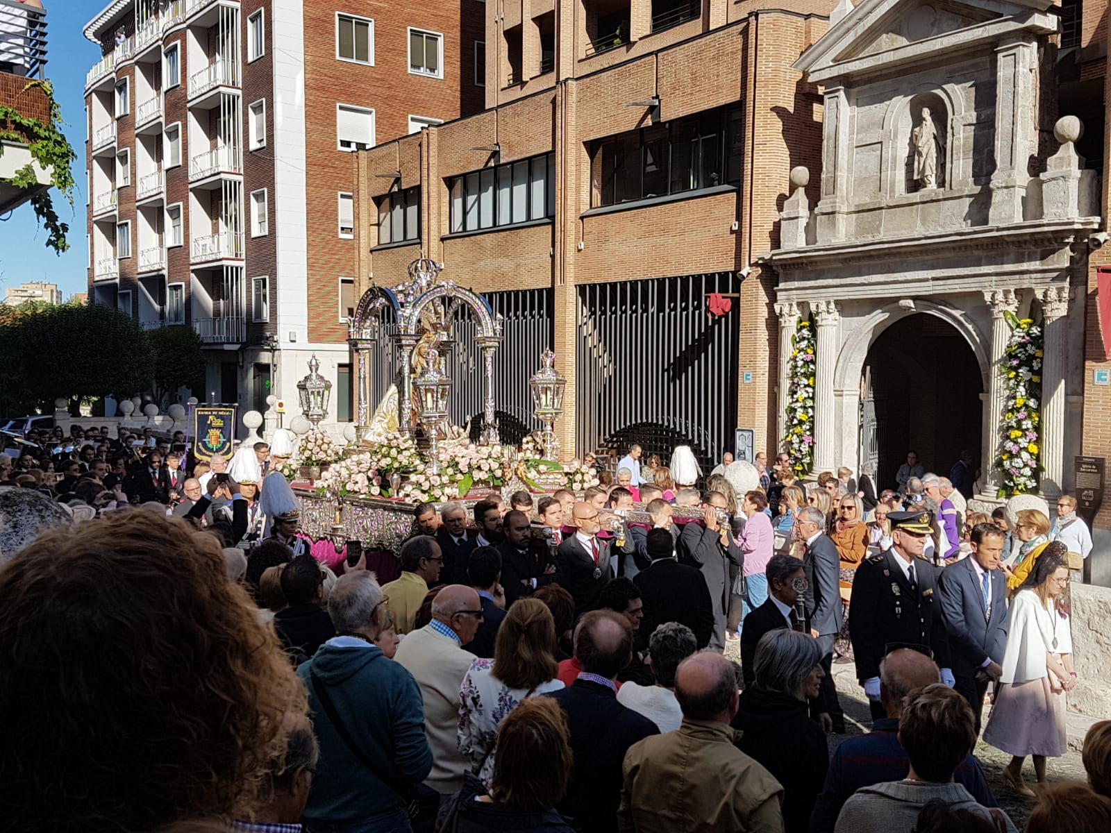 Fotos: Misa y procesión en honor a la Virgen de San Lorenzo